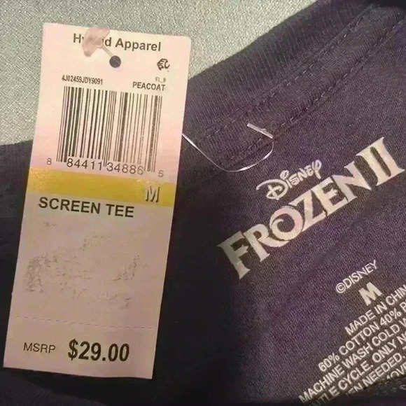 ⛄️ OLOF “I’m Always Chilling” T-shirt bundle with stuffed Olaf Toy - Picture 4 of 4